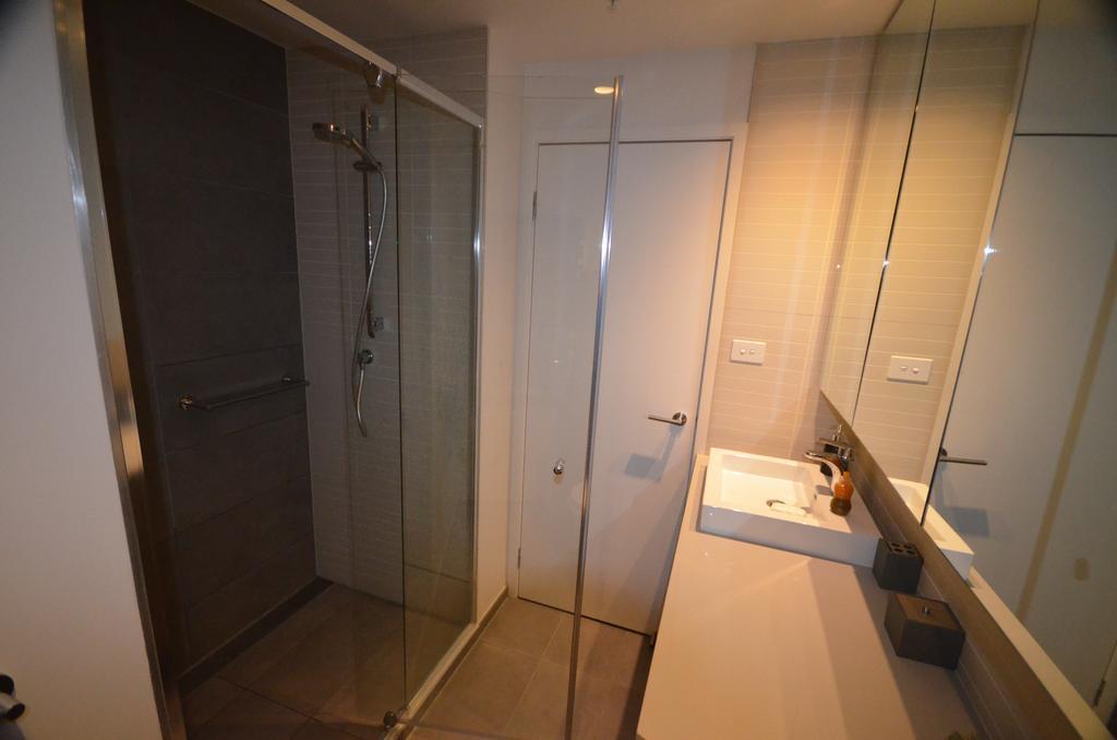 Riverside Resort Apartment Мельбурн Номер фото